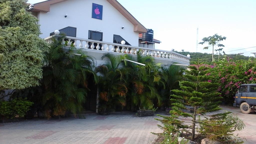 Eden Lodge Кейп-Кост Экстерьер фото